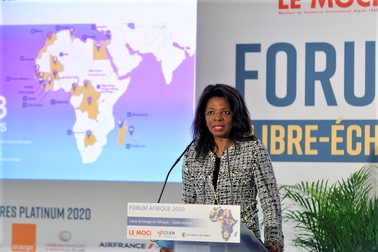 Elisabeth Medou Badang, Vice-Présidente et Porte-parole d'Orange Afrique/Moyen-Orient : 