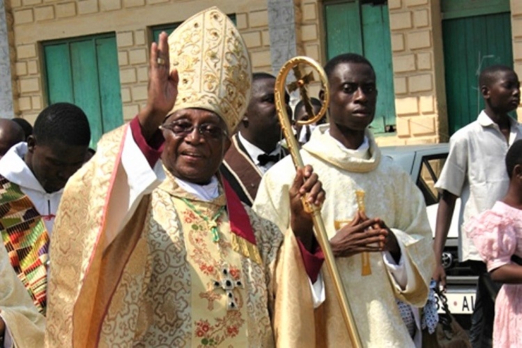 Lettre ouverte de Mgr. Philippe Kpodzro, Archevêque Métropolitain Émérite de Lomé, à Macron	